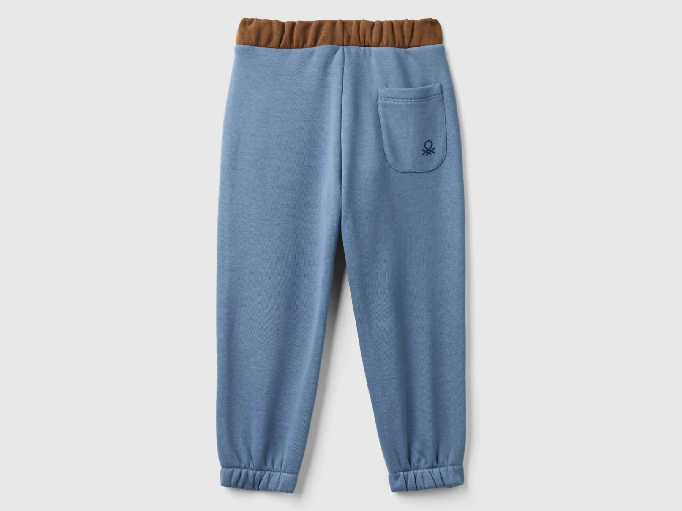 Joggers with drawstring