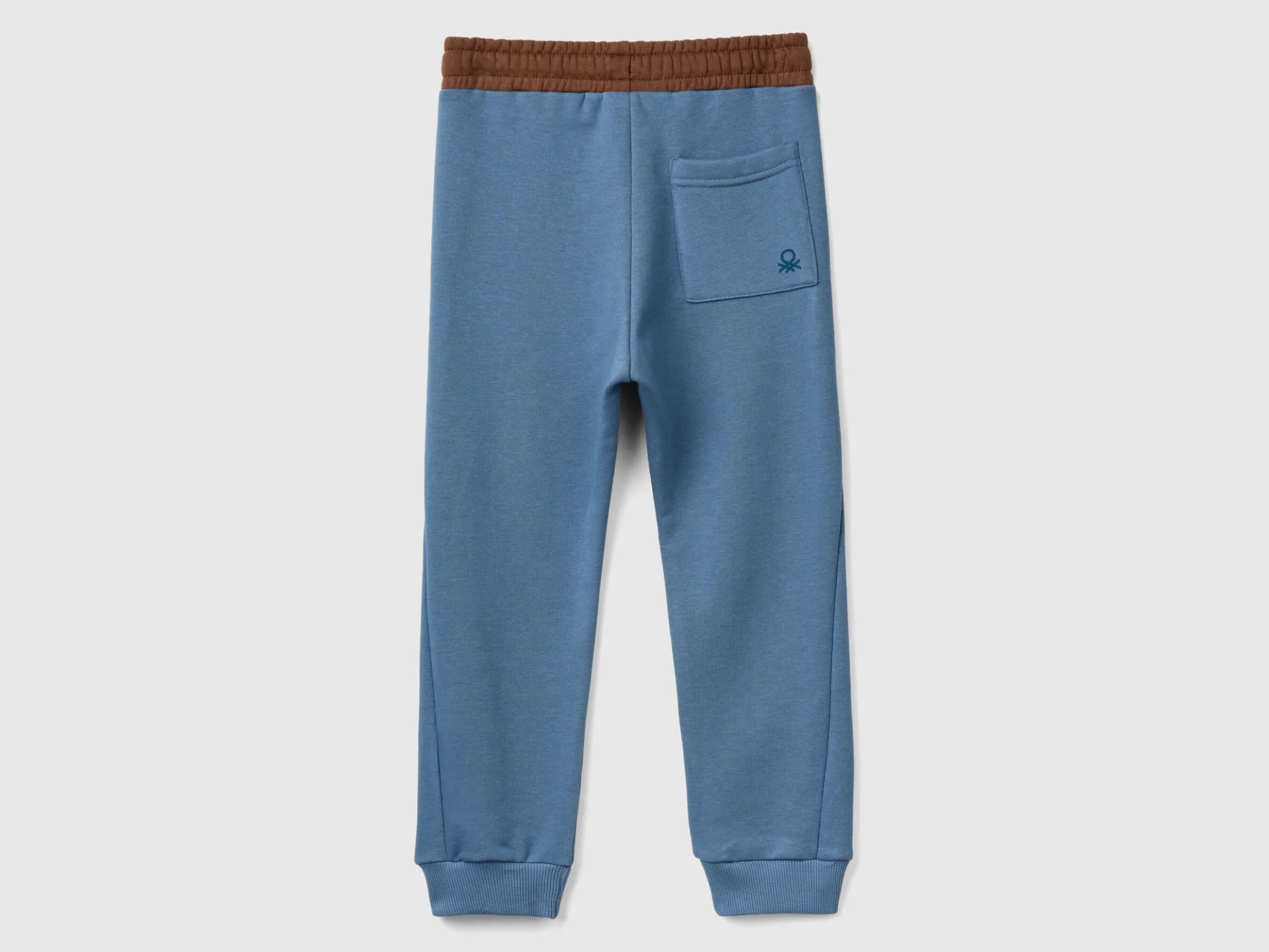 Joggers with drawstring