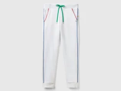 Joggers with drawstring