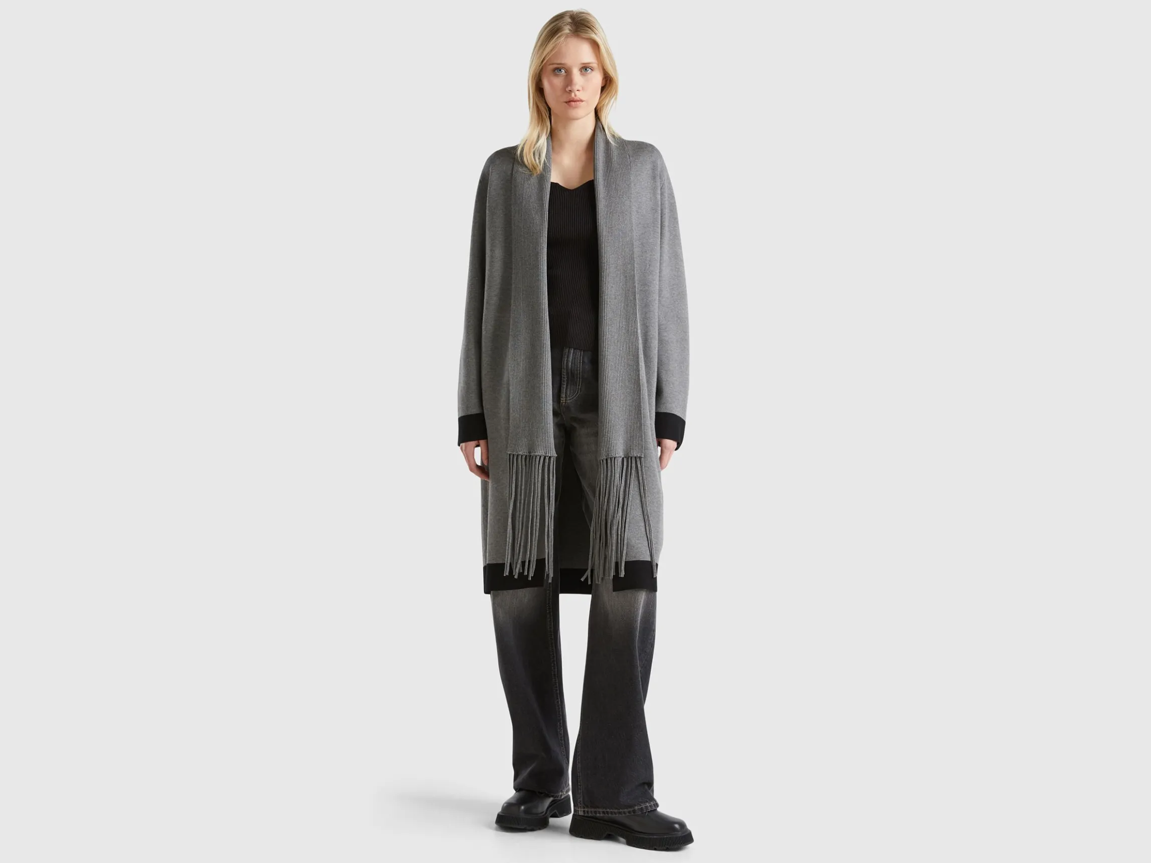 Knit coat with fringe
