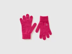 Knit gloves with logo