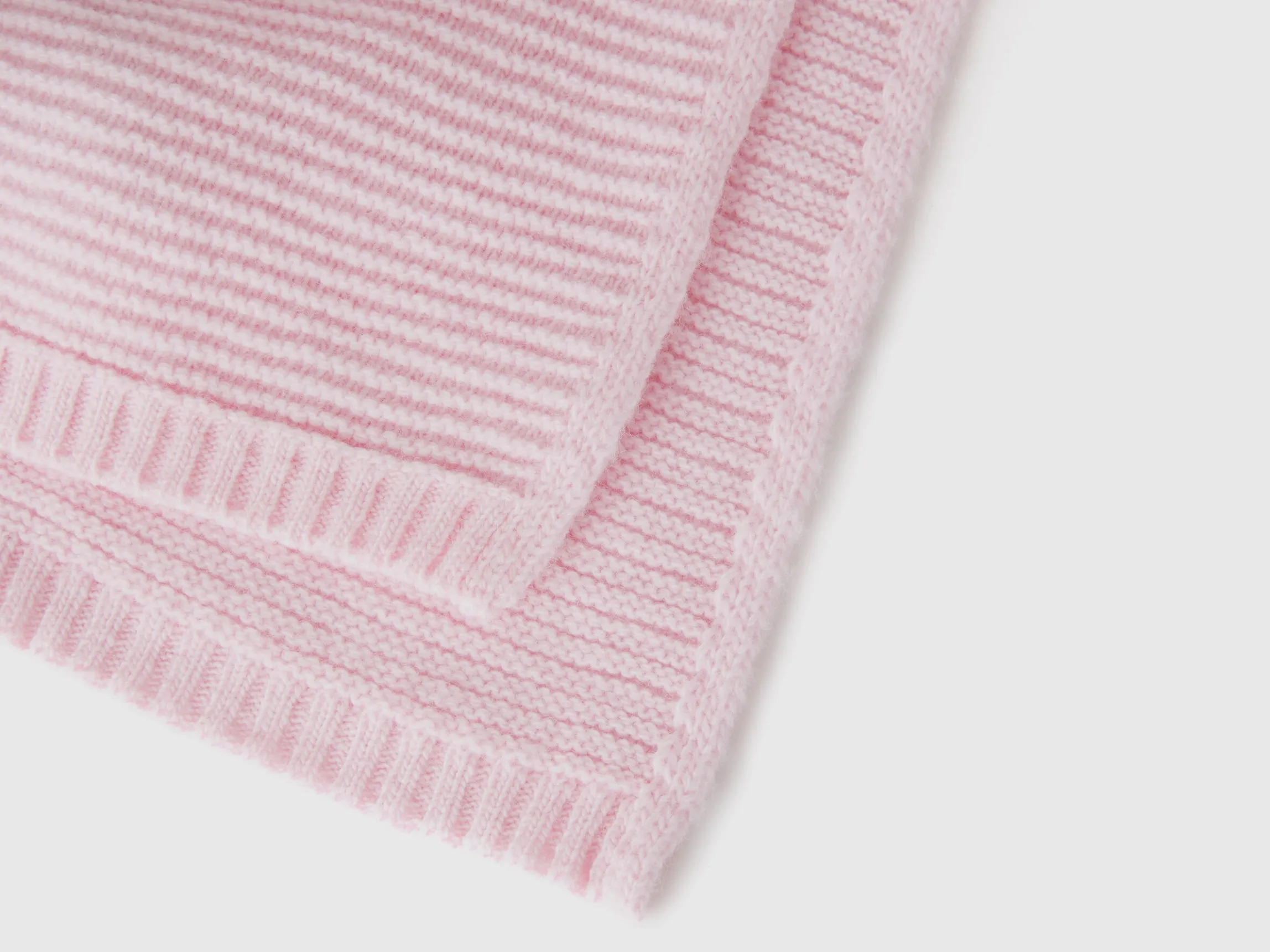 Knit scarf in stretch wool blend