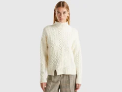 Knit turtle neck sweater