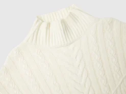 Knit turtle neck sweater