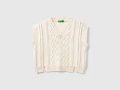 Knit vest