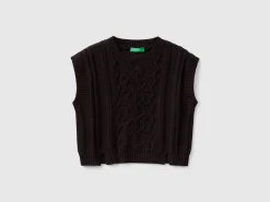 Knit vest