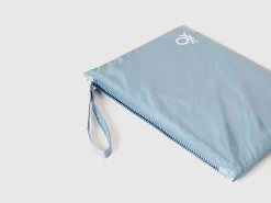 Large clutch with logo