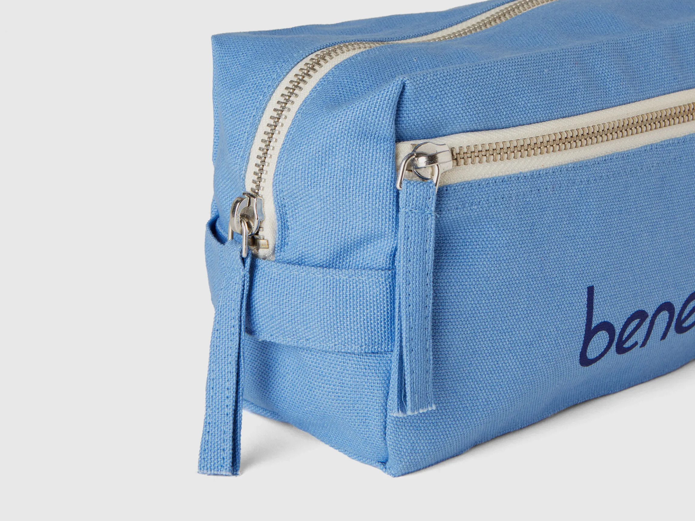 Light blue beauty case in pure cotton