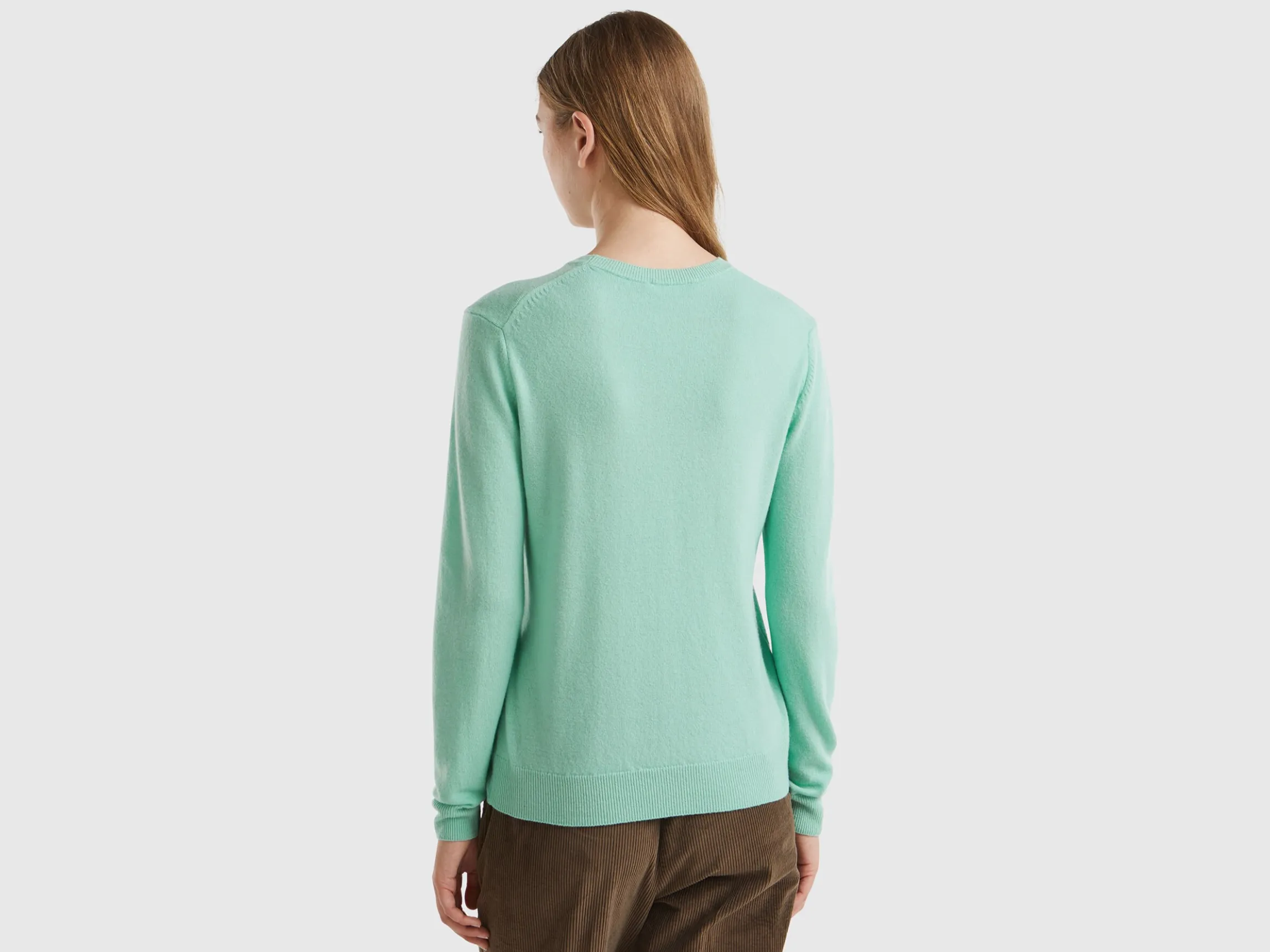 Light teal crew neck sweater in pure Merino wool