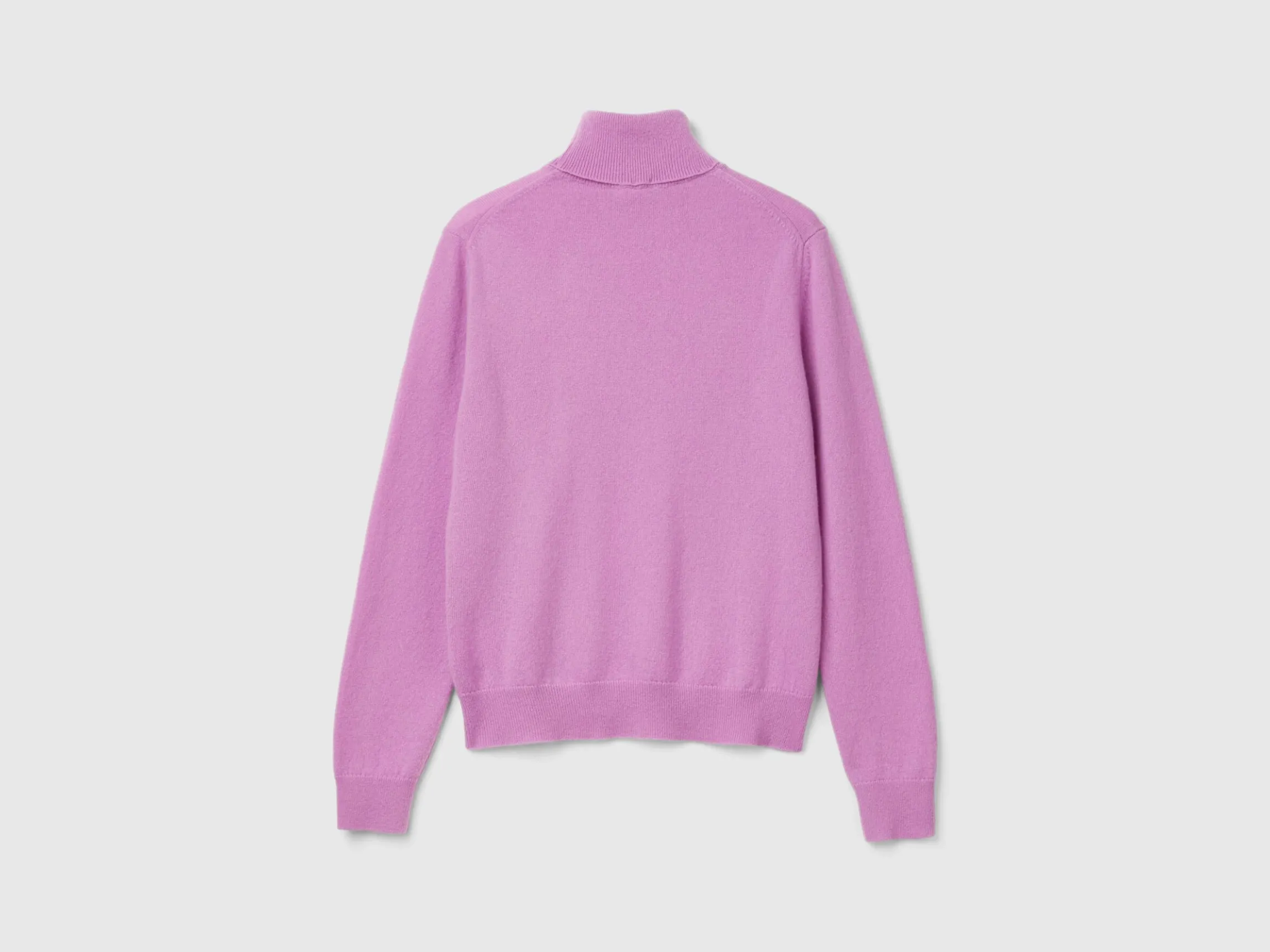 Lilac turtleneck in pure cashmere