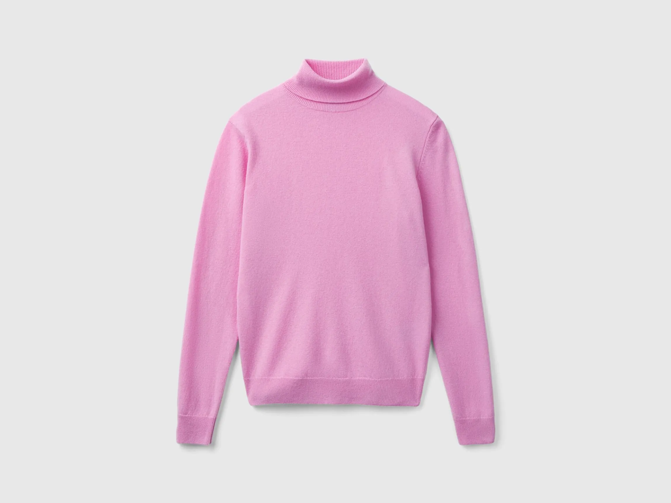 Lilac turtleneck sweater in pure Merino wool