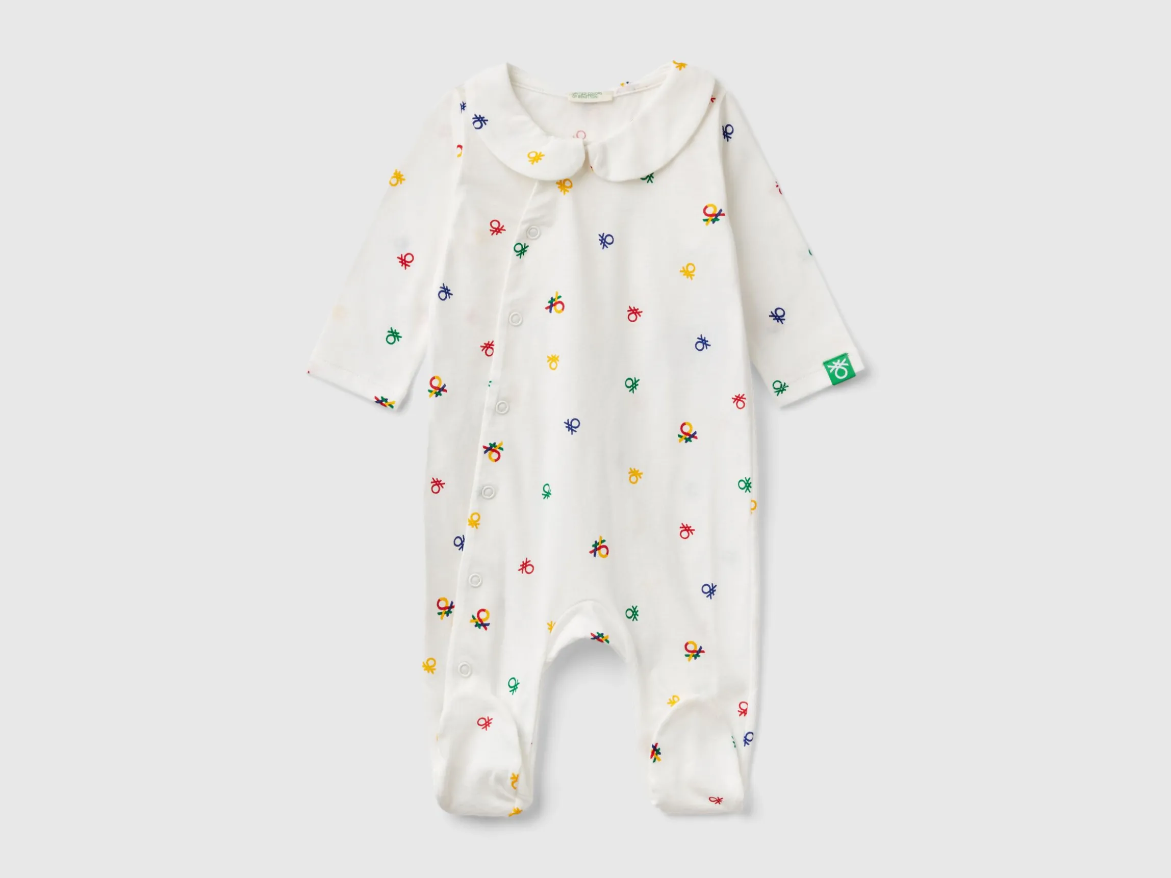 Long gray onesie with heart print