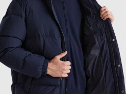 Long puffer jacket with recycled feathers