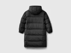 Long puffer jacket with recycled feathers