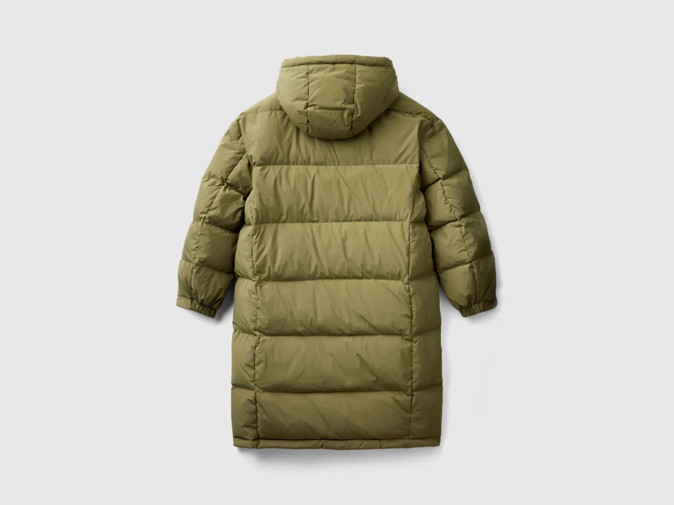 Long puffer jacket with recycled feathers