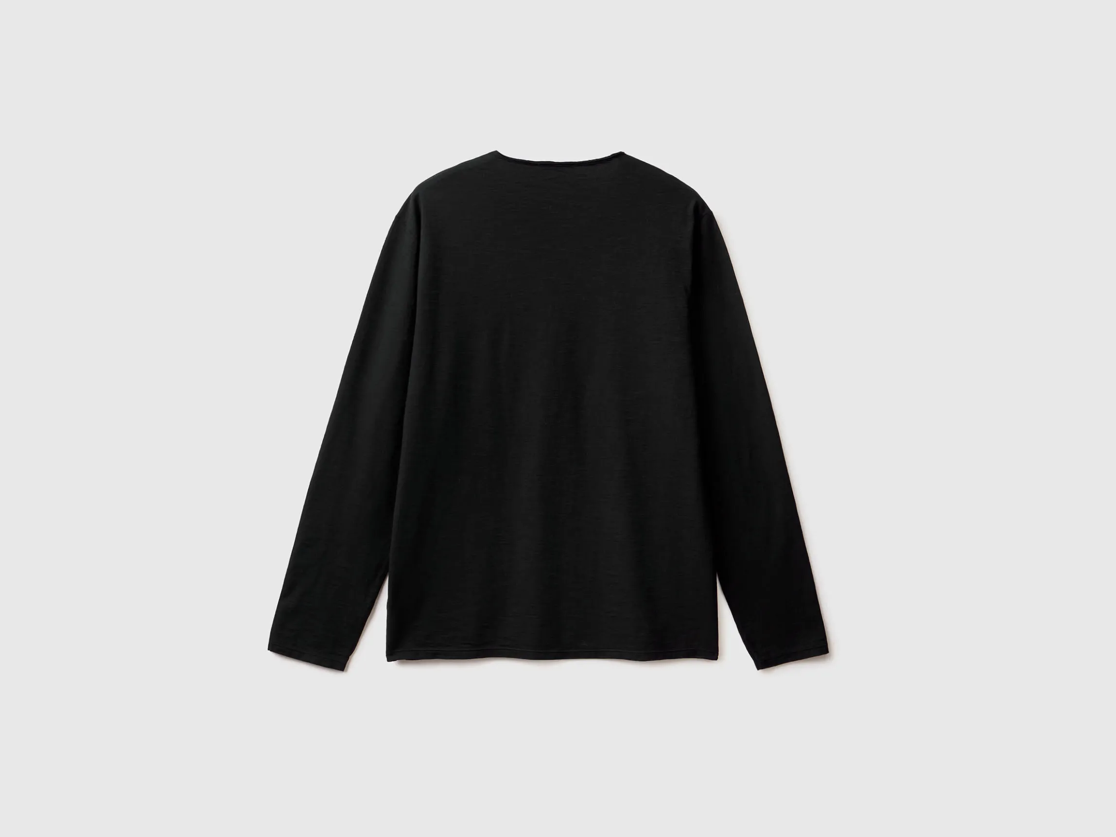 Long sleeve t-shirt in 100% cotton