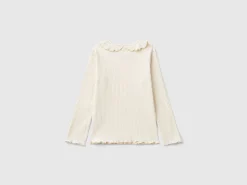 Long sleeve t-shirt with collar