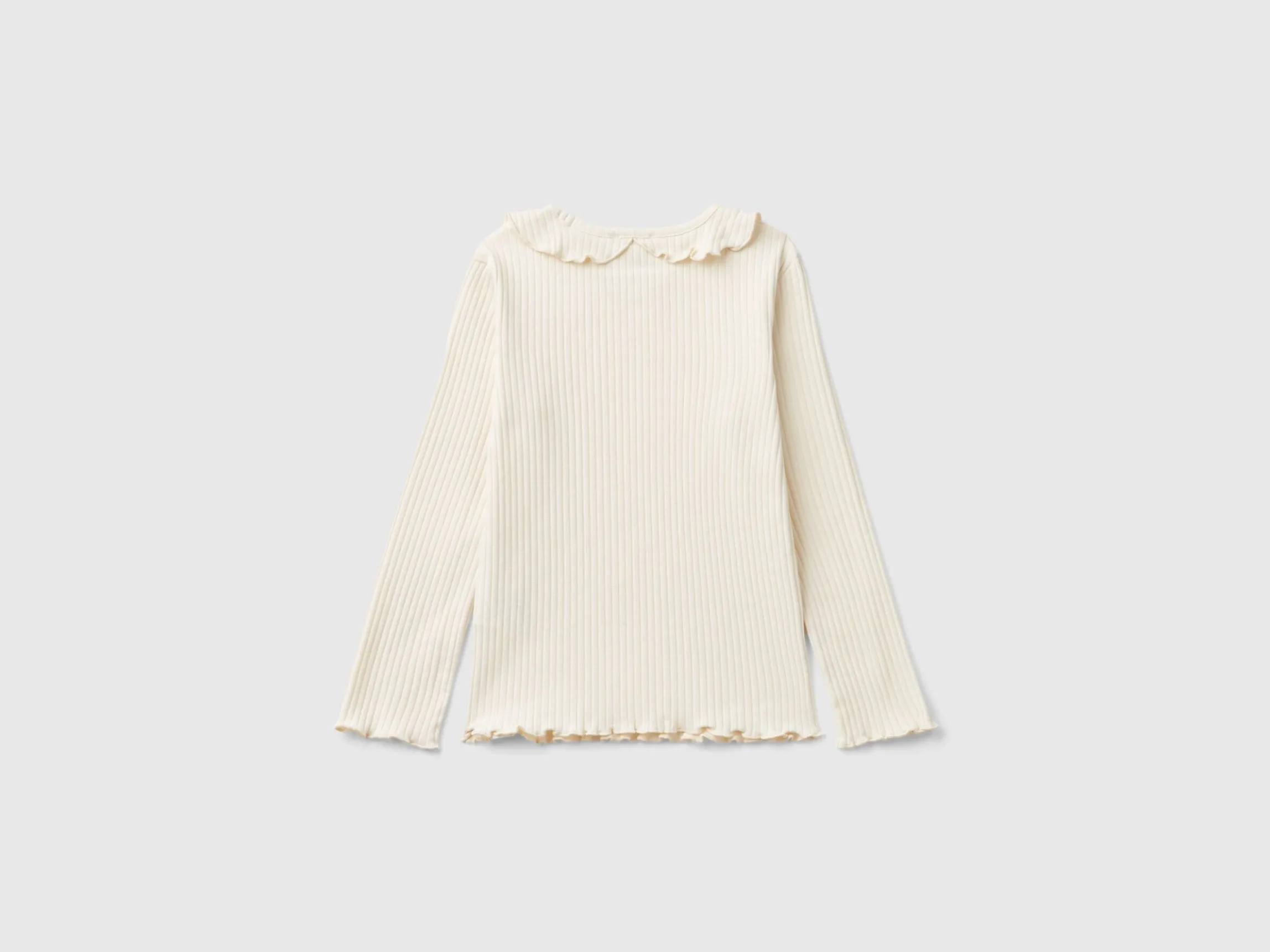 Long sleeve t-shirt with collar