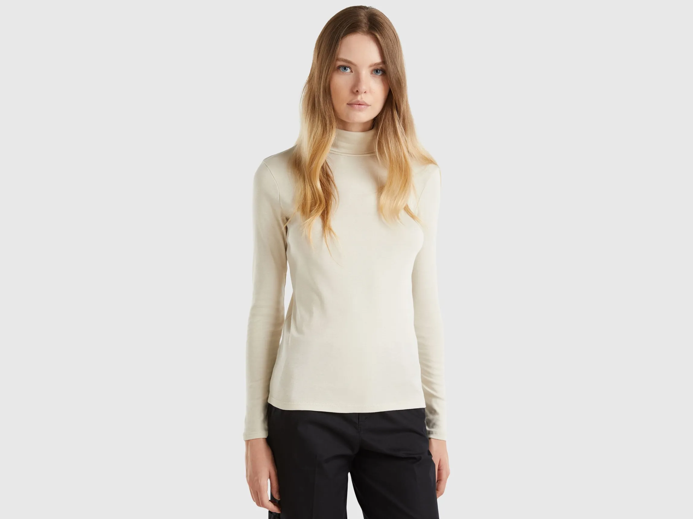 Long sleeve t-shirt with high neck