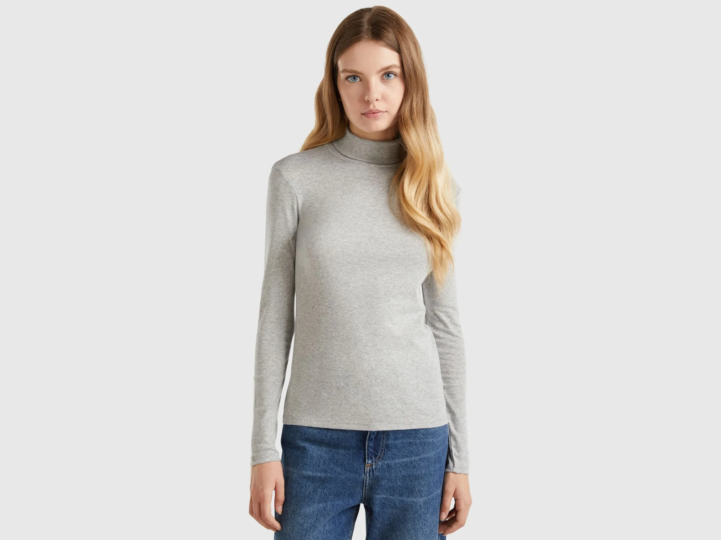 Long sleeve t-shirt with high neck