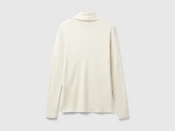 Long sleeve t-shirt with high neck