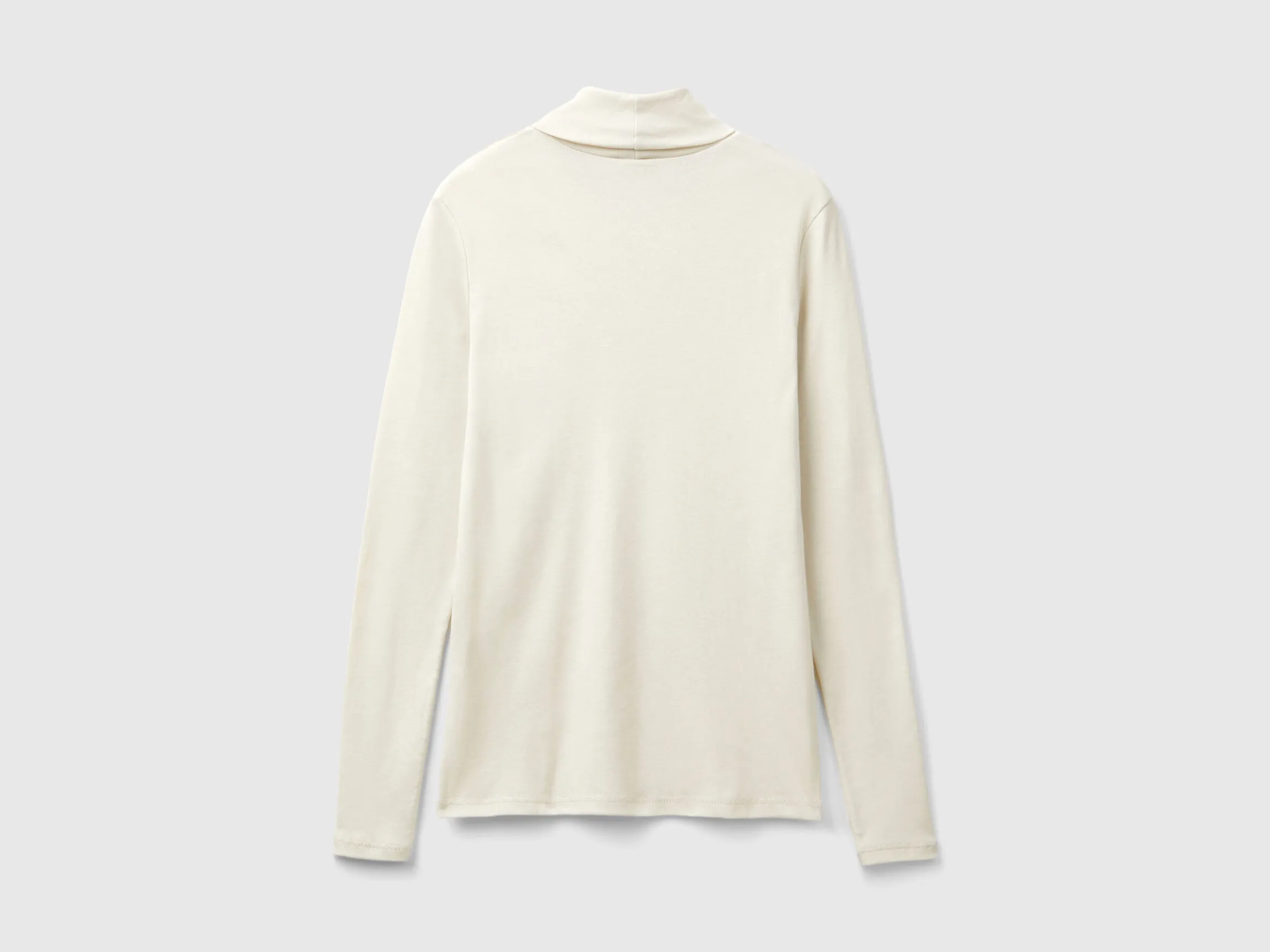 Long sleeve t-shirt with high neck