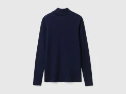 Long sleeve t-shirt with high neck