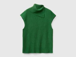 Long vest with high neck