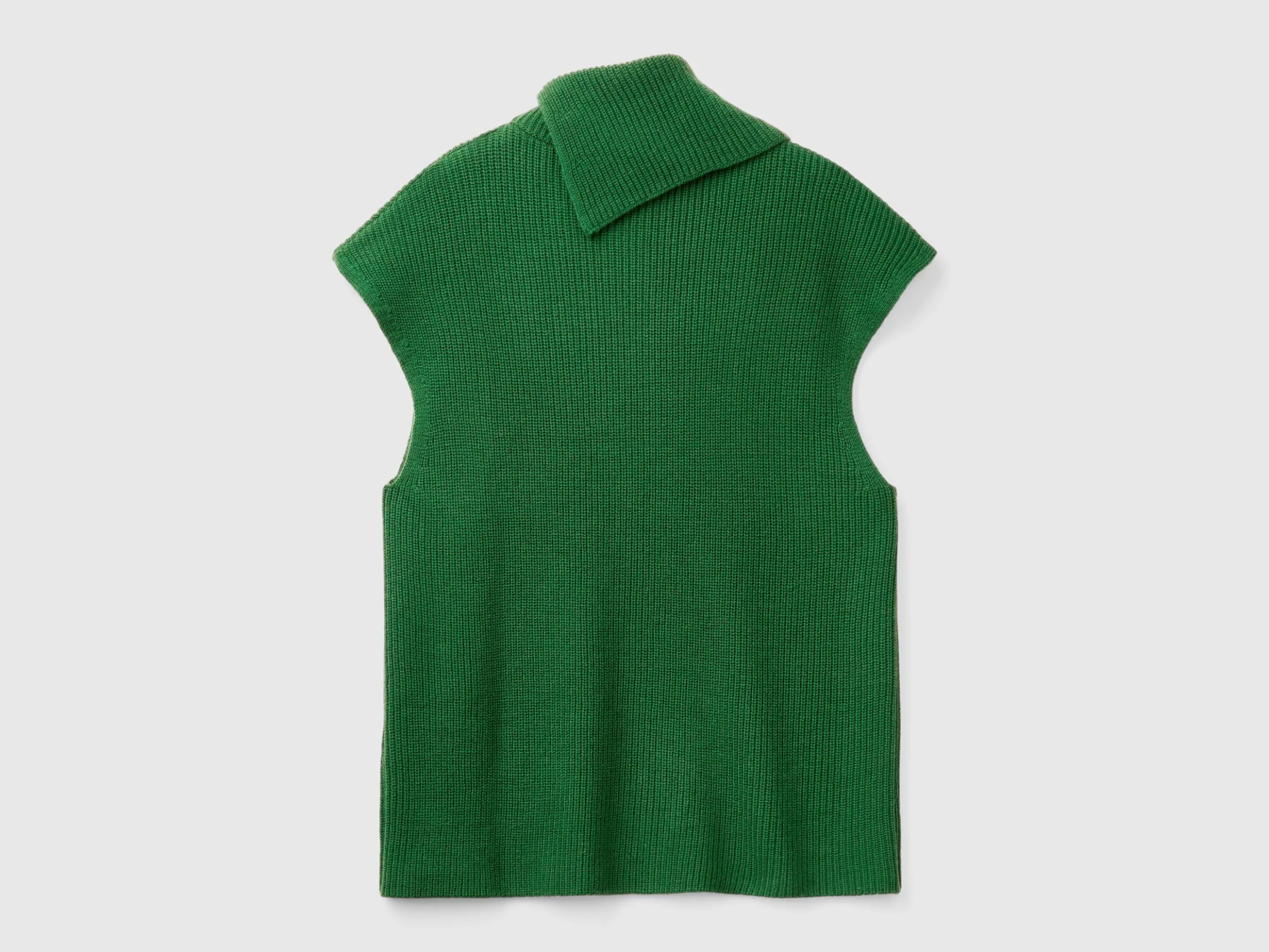 Long vest with high neck
