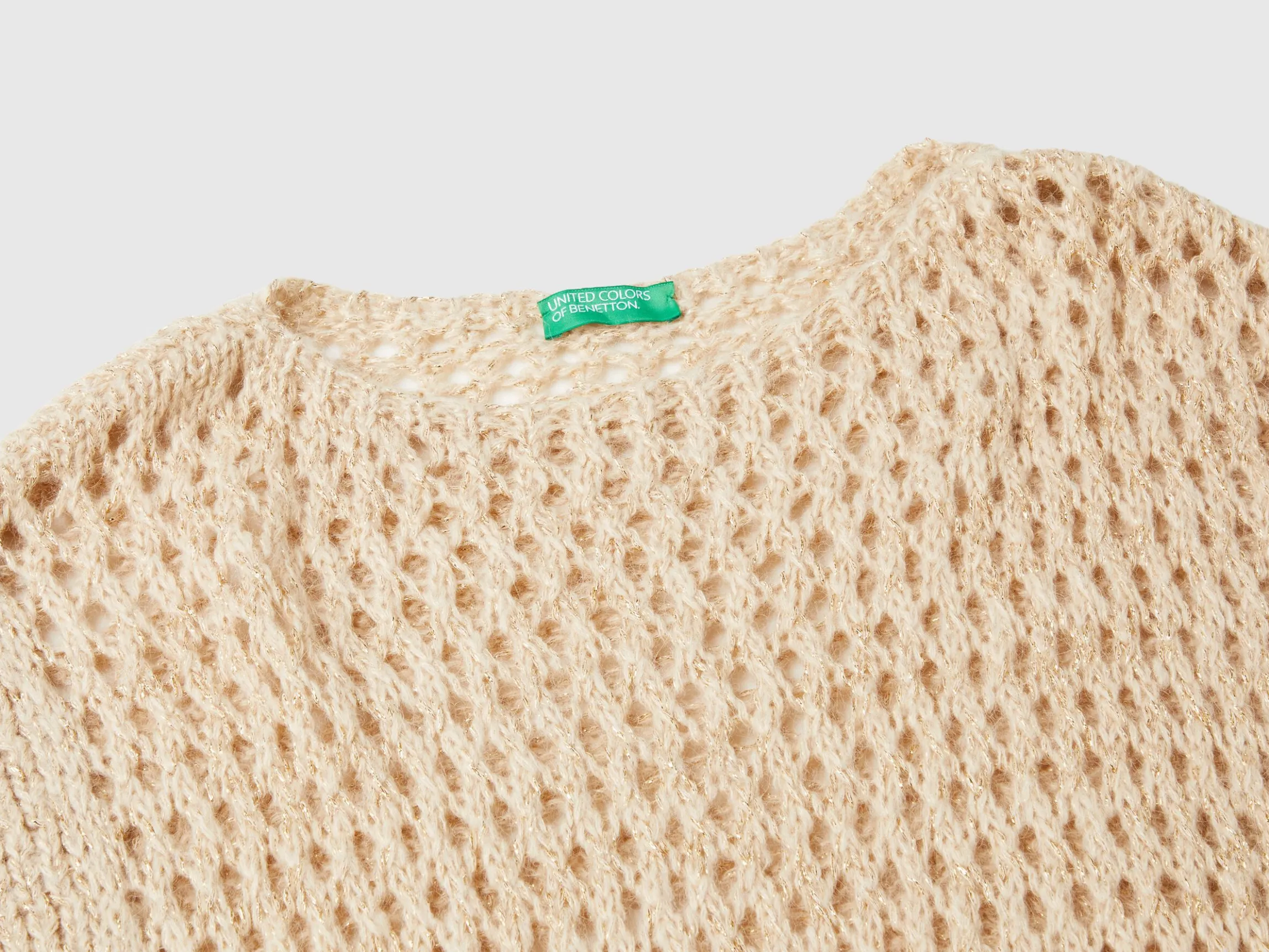 Mesh vest with lurex