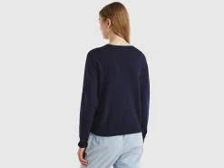 Midnight blue V-neck sweater in pure Merino wool