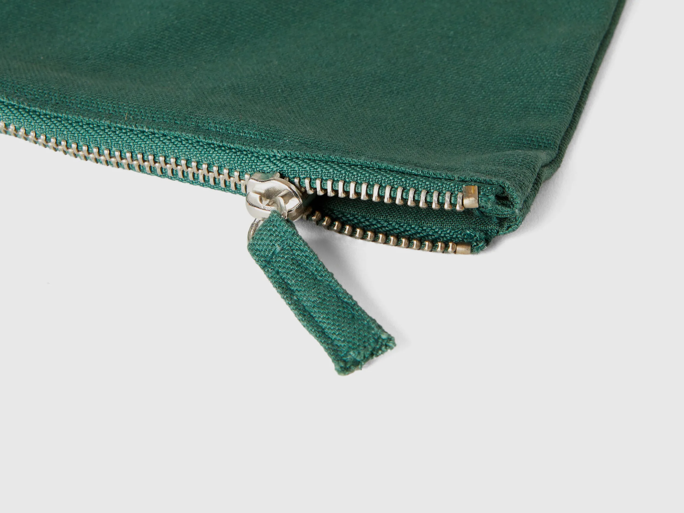 Military green clutch in pure cotton