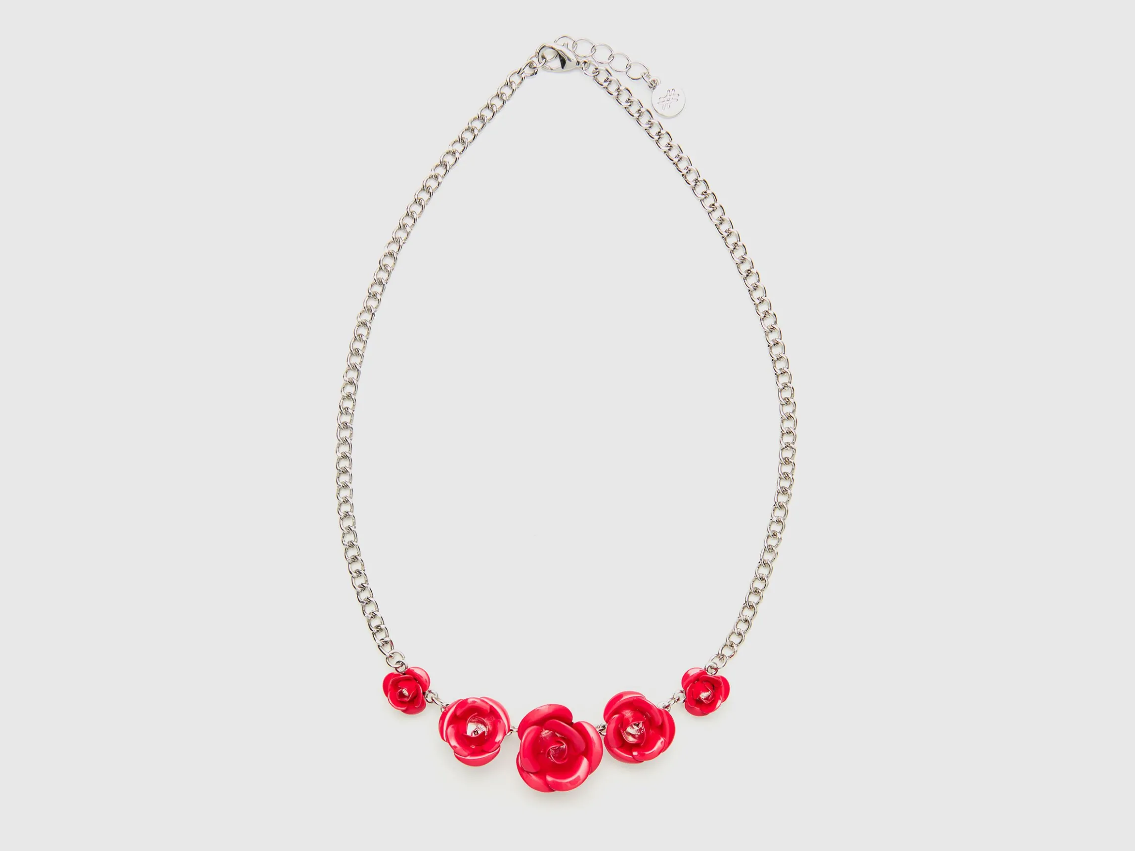 Necklace with roses