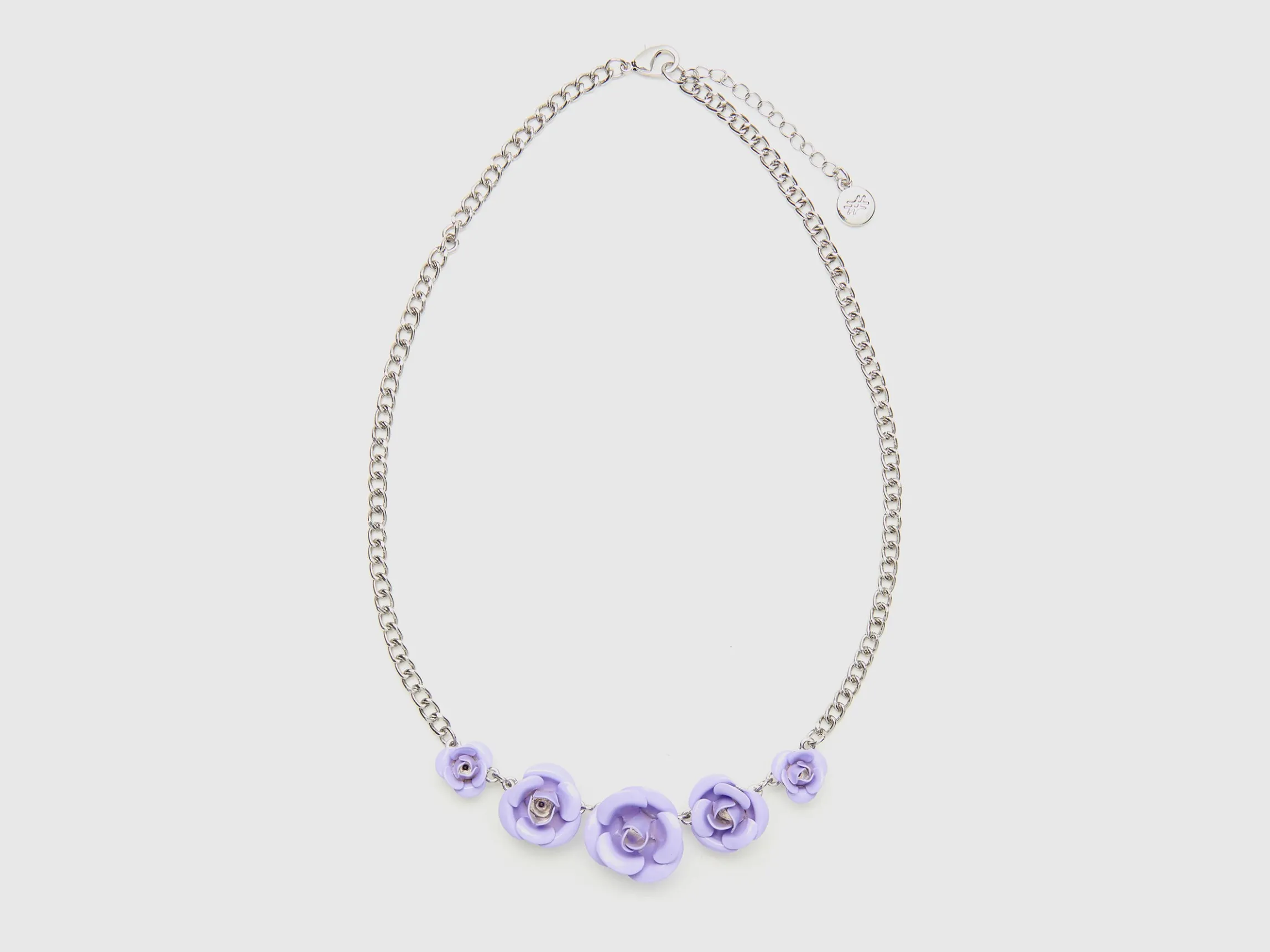 Necklace with roses