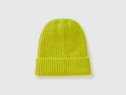 Neon yellow beanie with embroidery