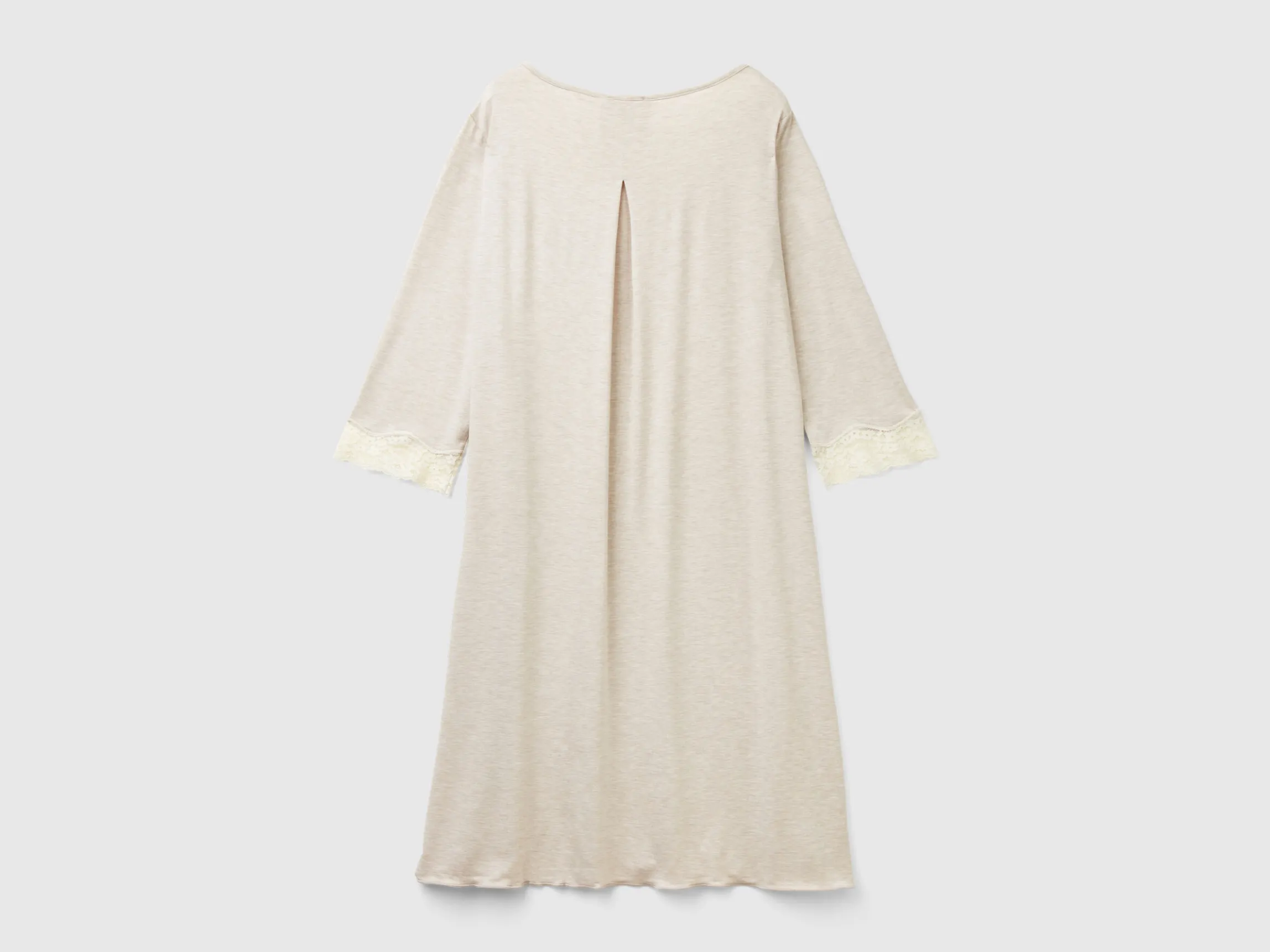 Nightshirt with lace details