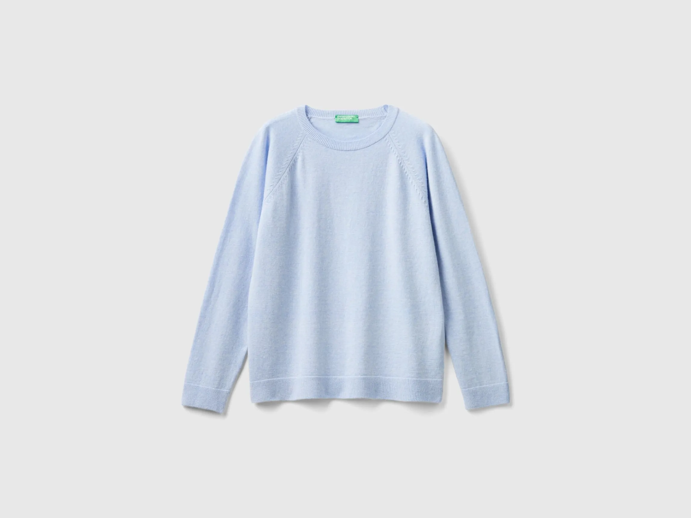Ocean blue crew neck sweater in wool and cashmere blend