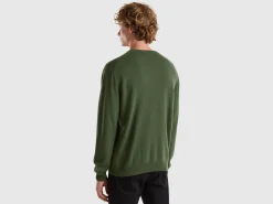 Olive green crew neck sweater in pure Merino wool