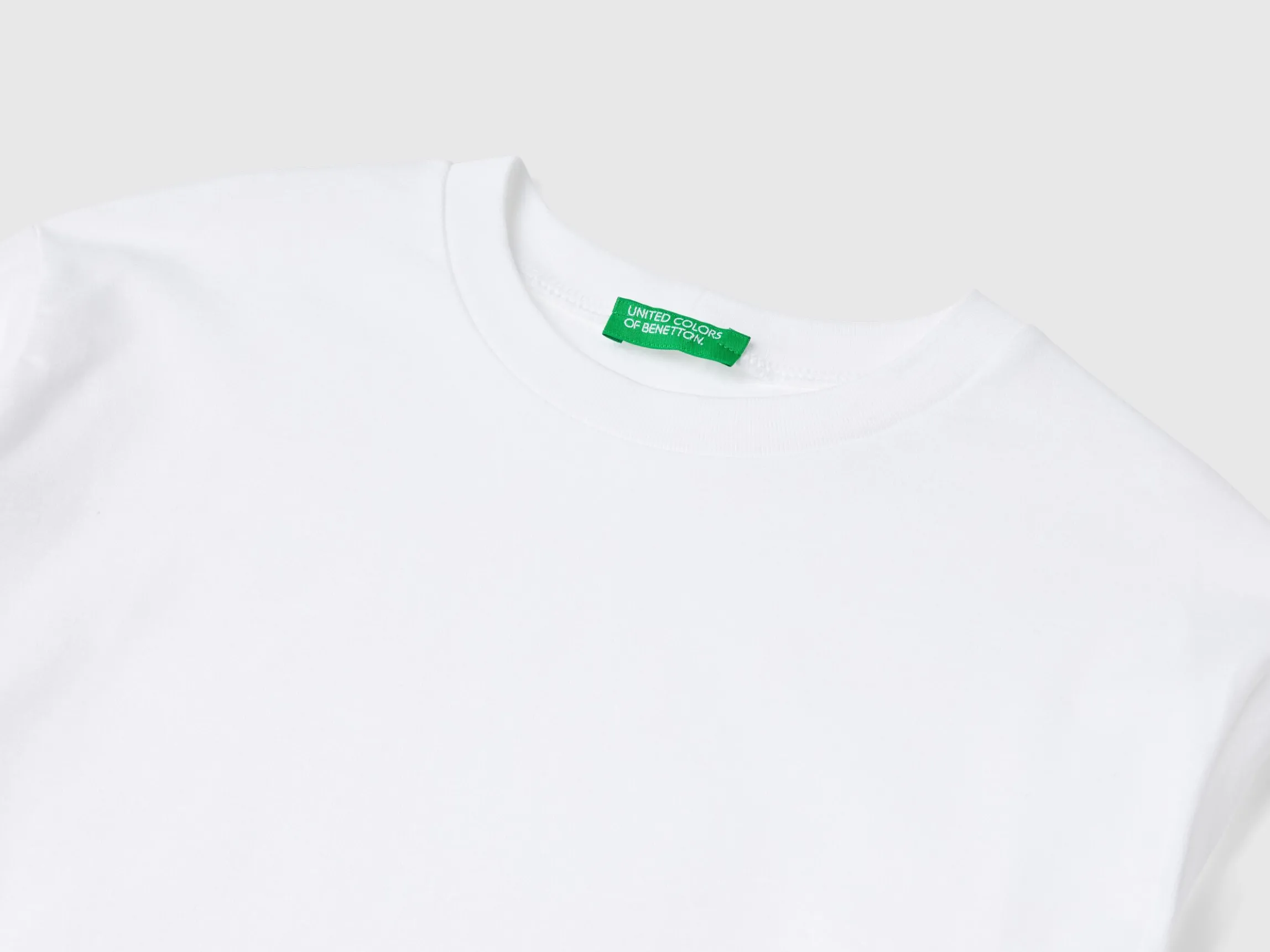 100% organic cotton crew neck t-shirt