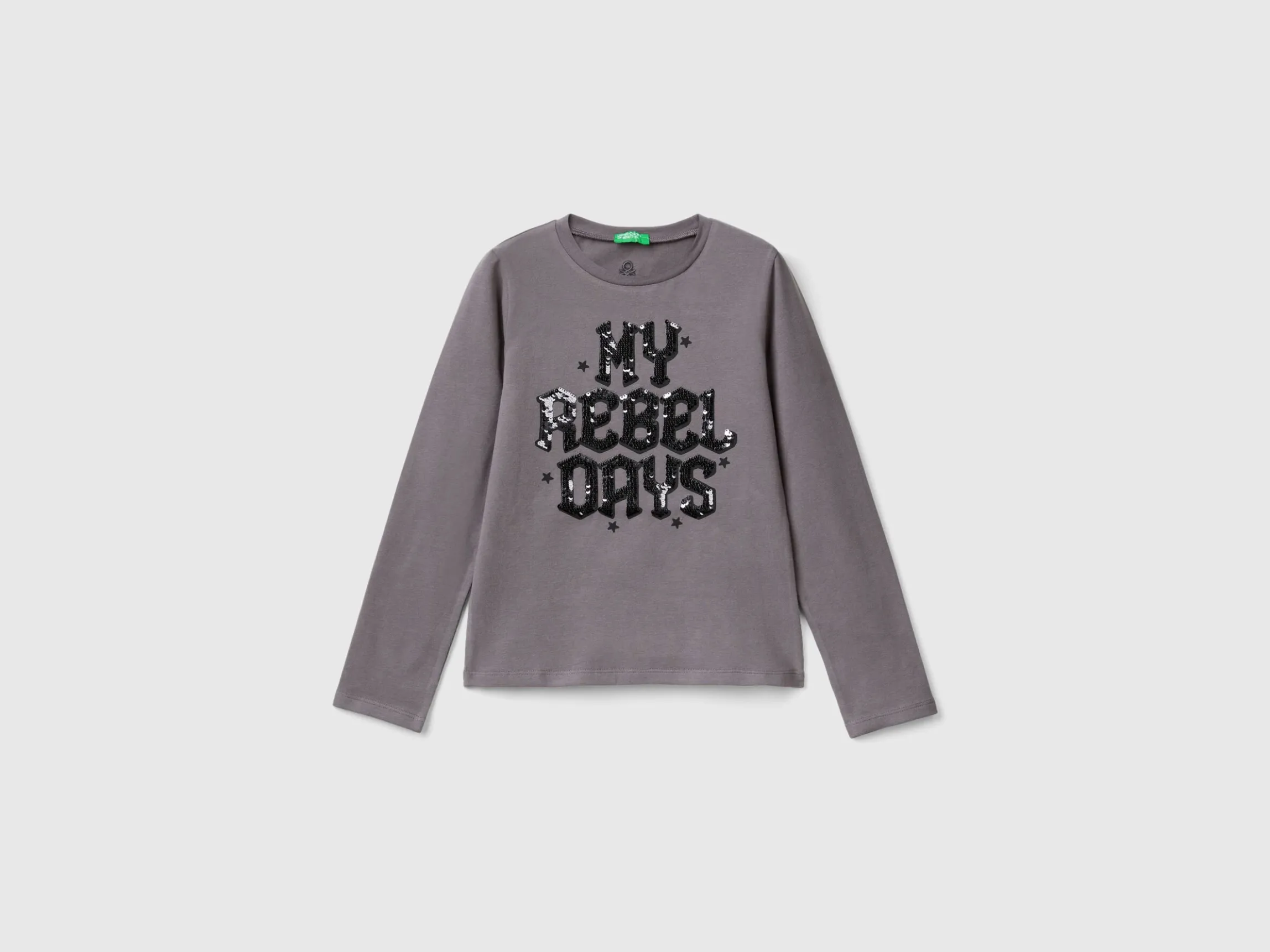Organic cotton t-shirt with sequins