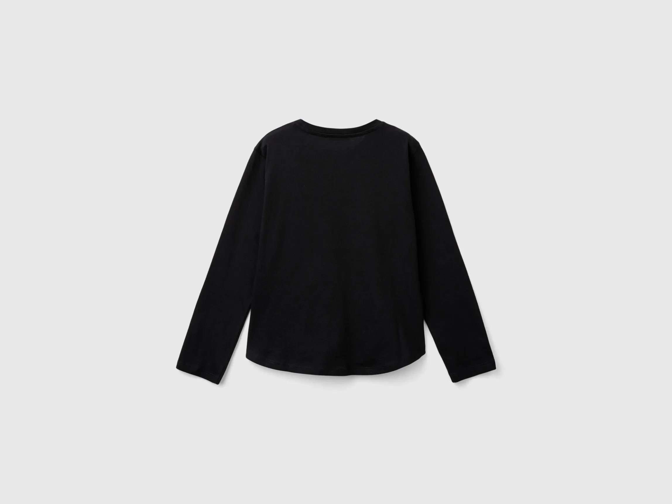 Organic cotton t-shirt with sequins
