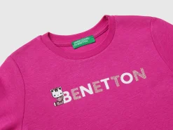 Organic cotton t-shirt with glittery print