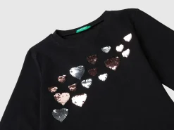 Organic cotton t-shirt with sequins