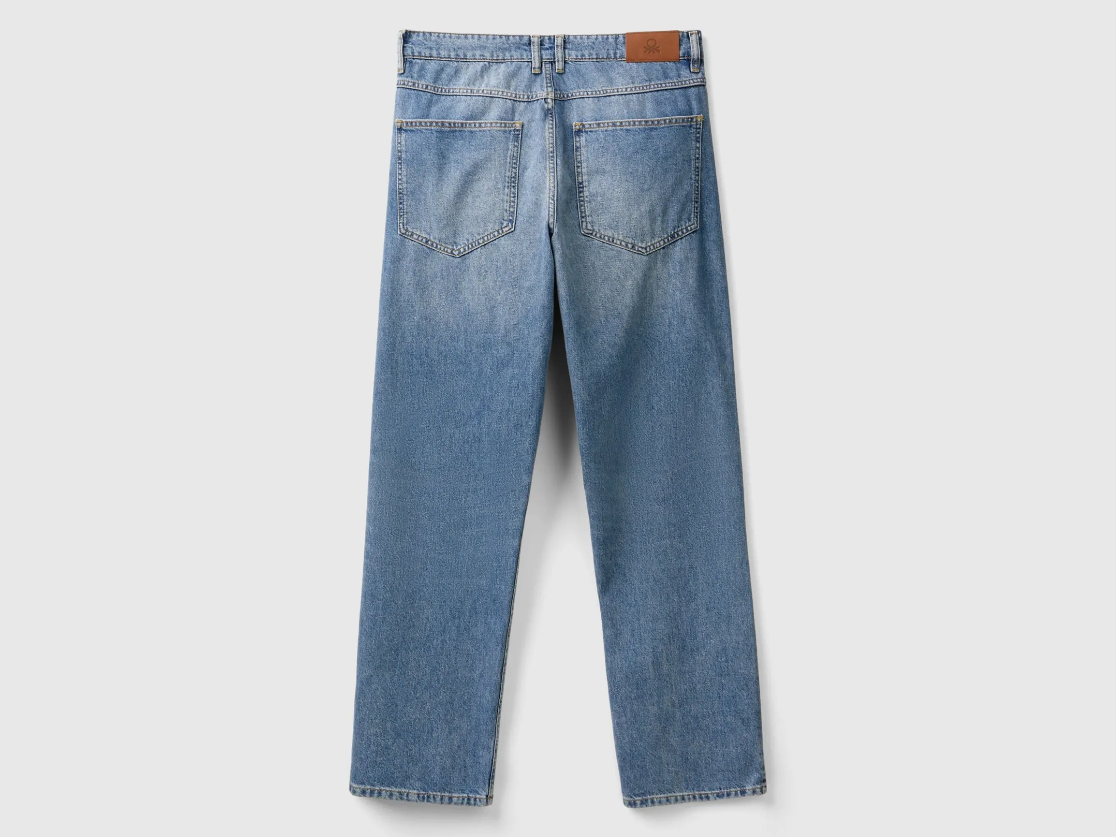 Oversized fit jeans