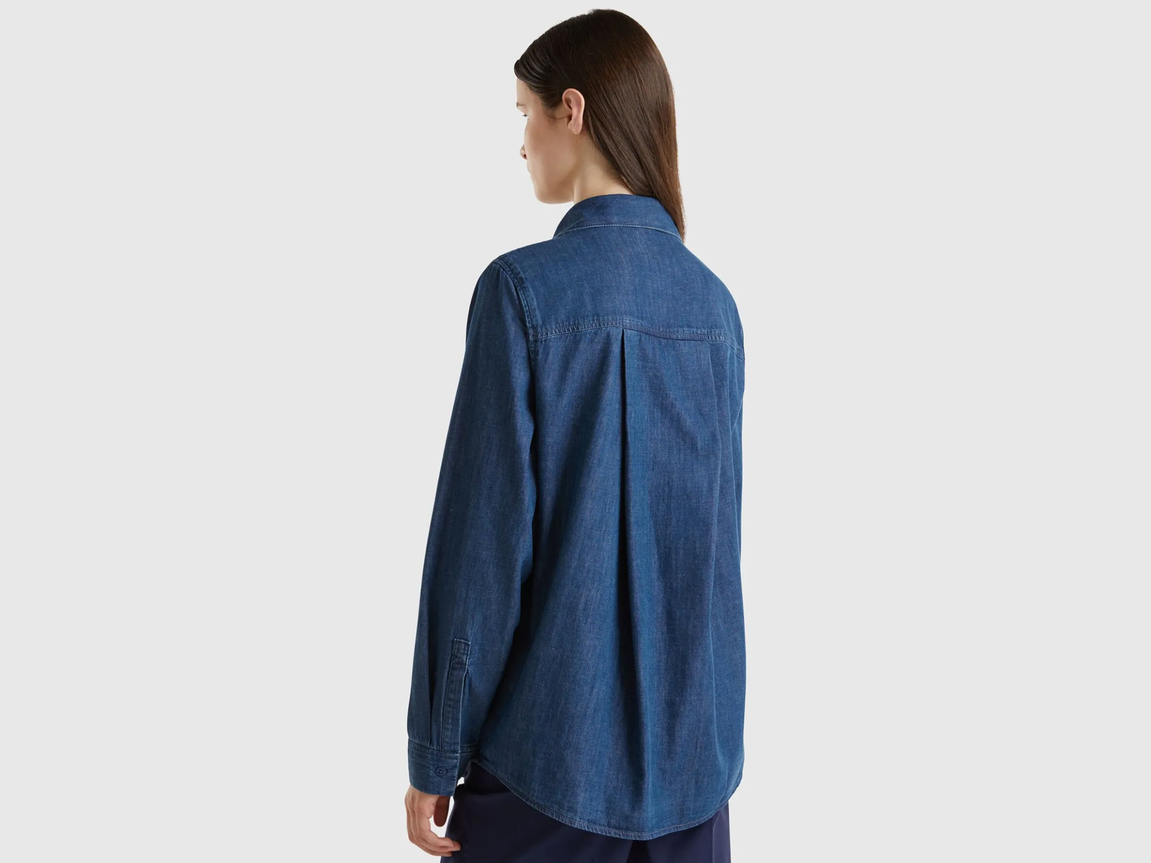 Oversized fit shirt in chambray