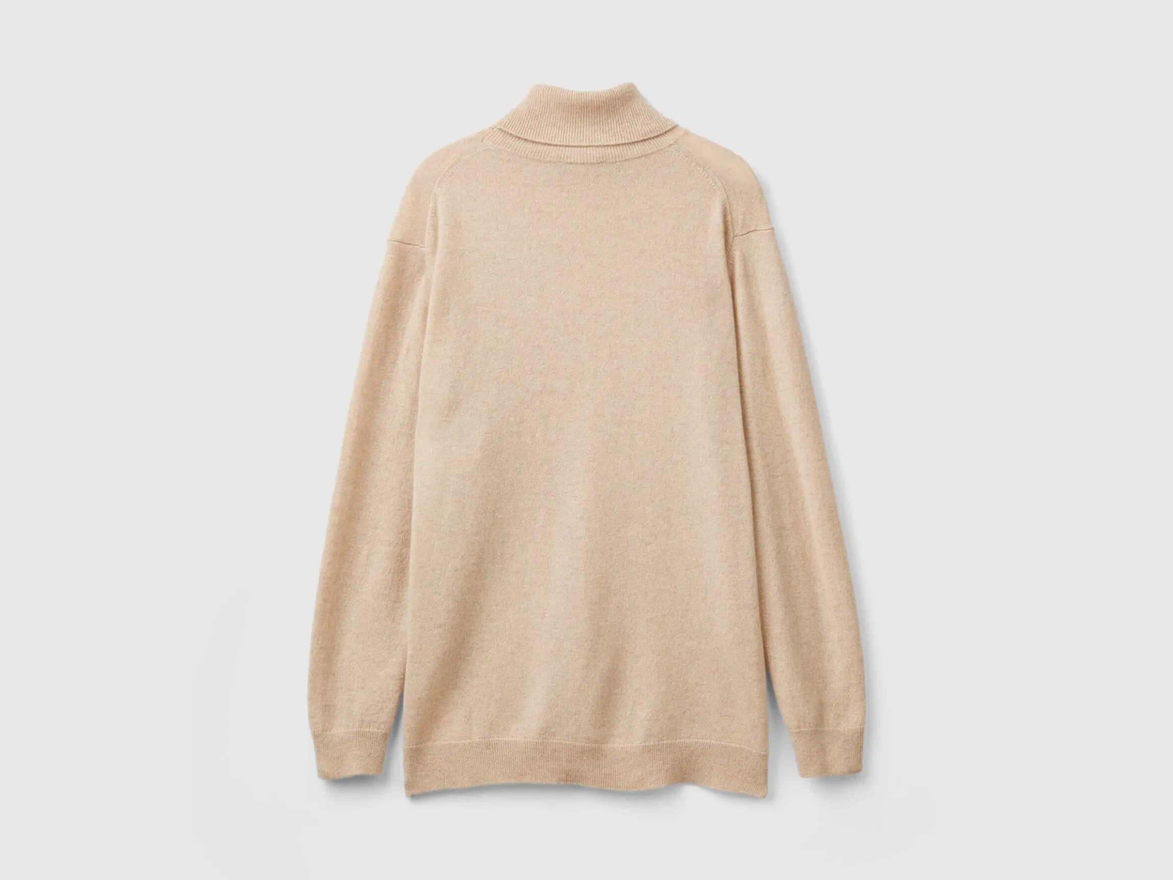 Oversized fit turtleneck in pure cashmere