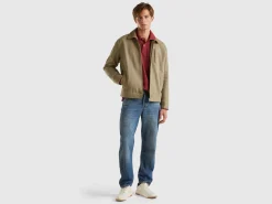 Padded jacket with collar