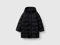 Padded jacket with removable hood