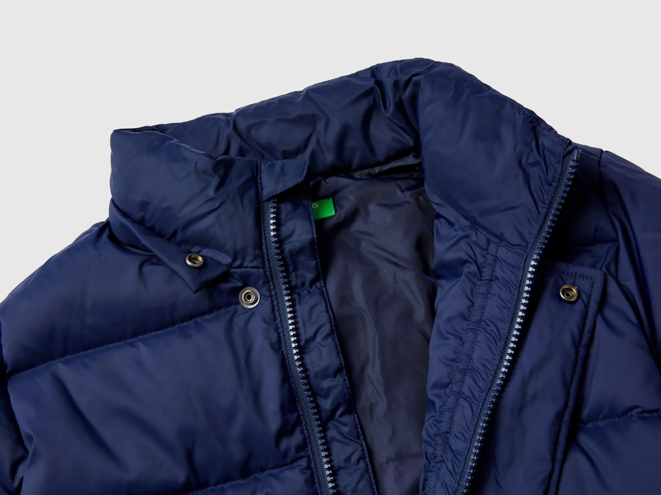 Padded jacket with removable hood