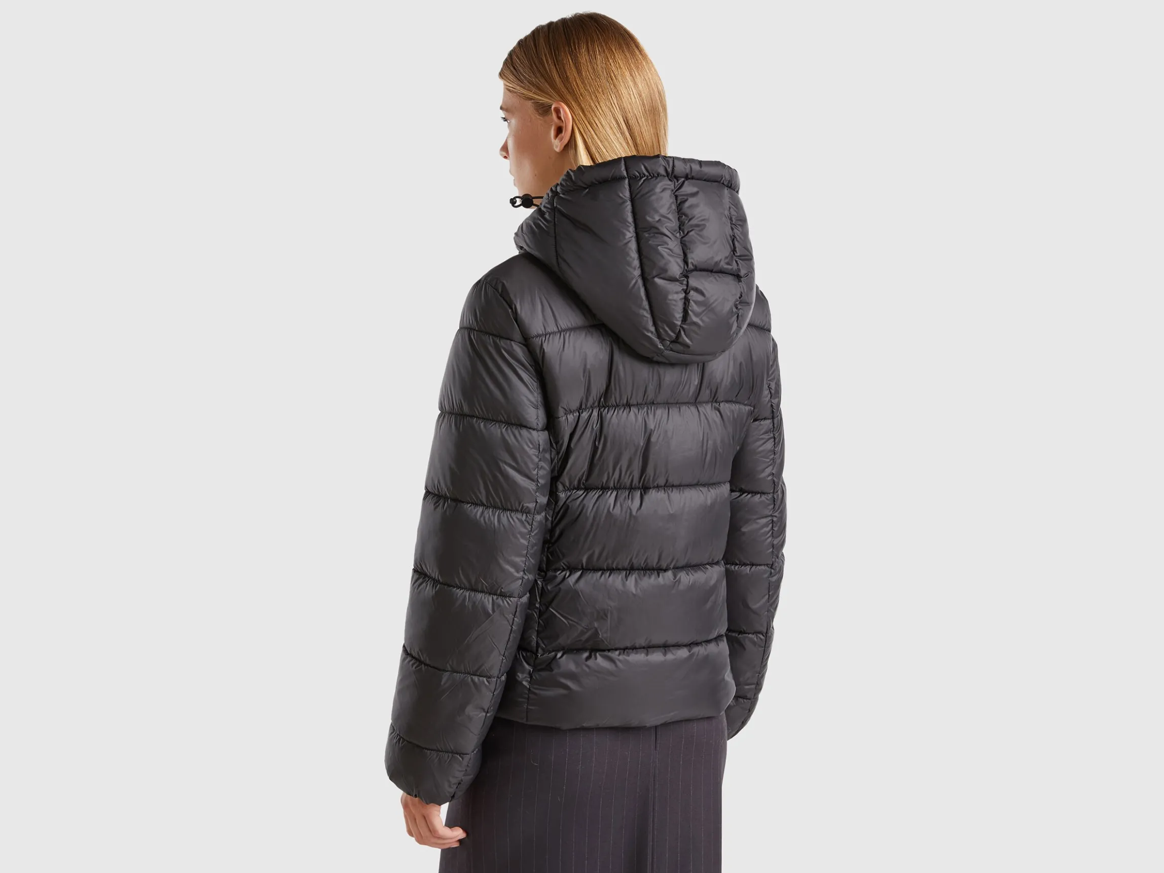 Padded puffer jacket with recycled wadding
